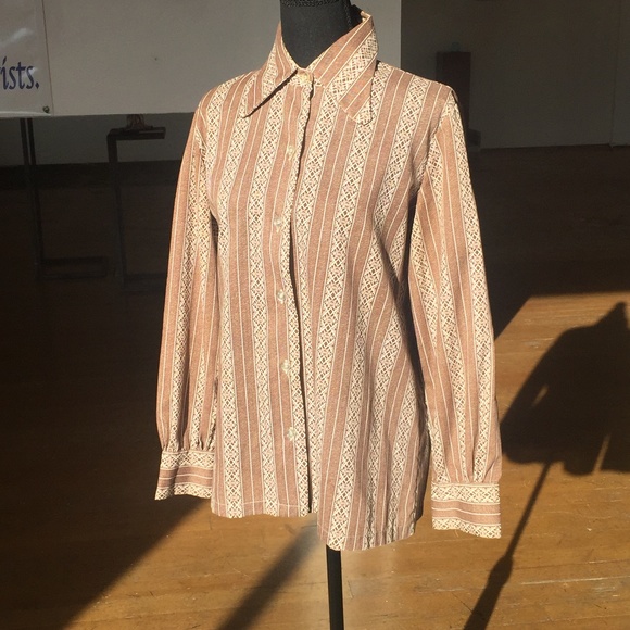 Vintage brown and cream/ivory vertical print long sleeve button down shirt - Picture 4 of 6